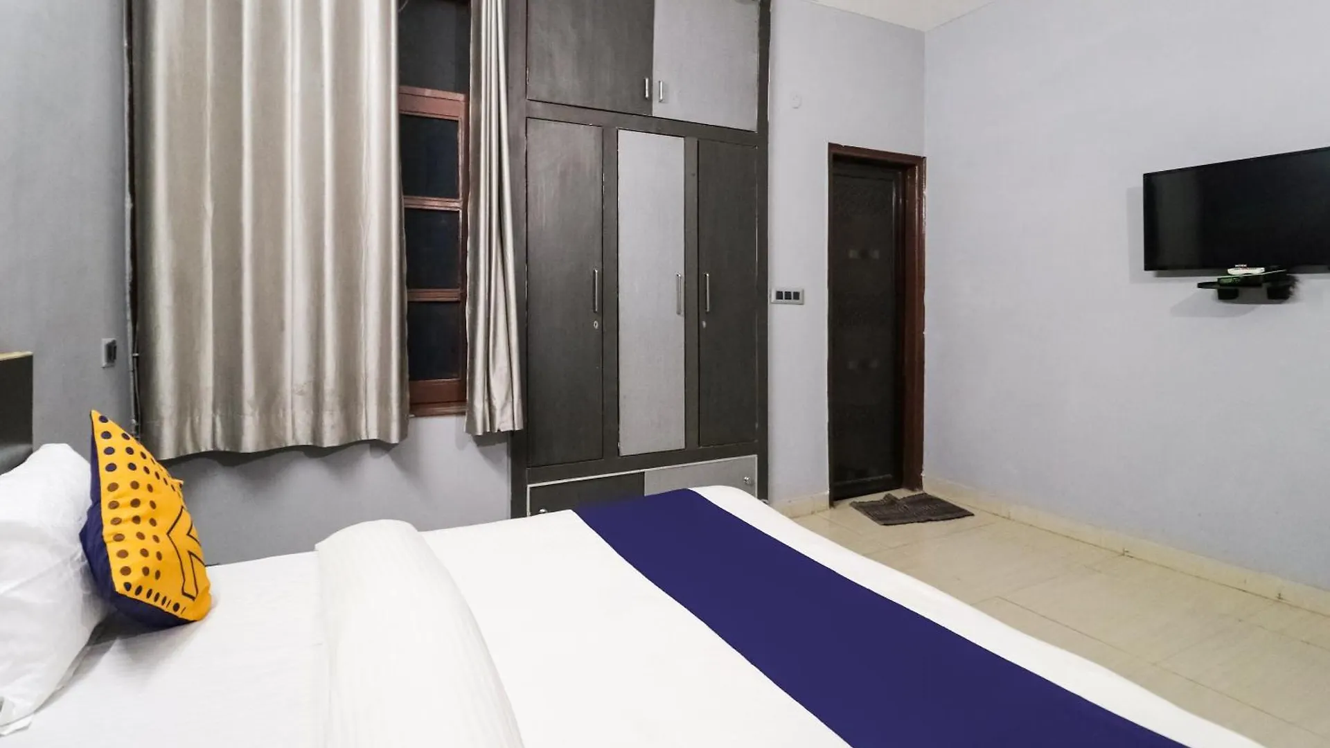 Hotel O Sunrise Guest House Gurgaon