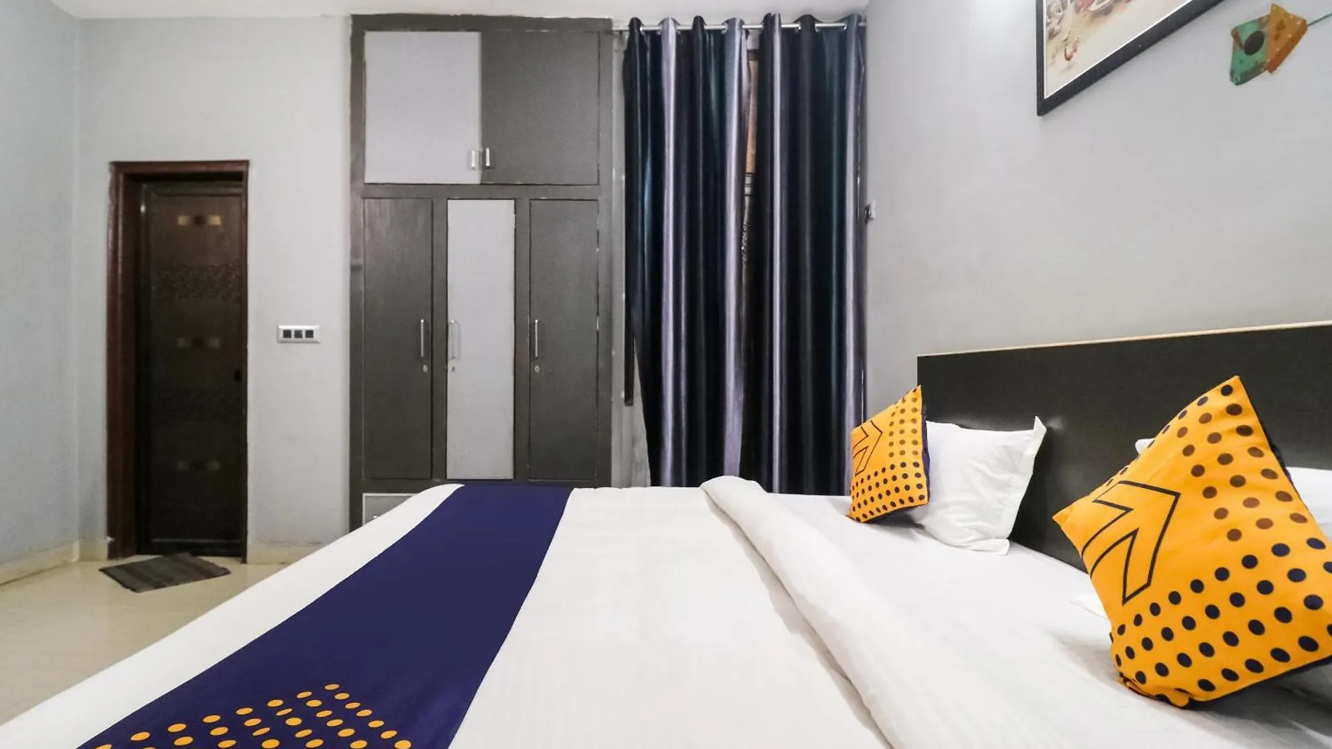 Hotel O Sunrise Guest House Gurgaon 2*,  India