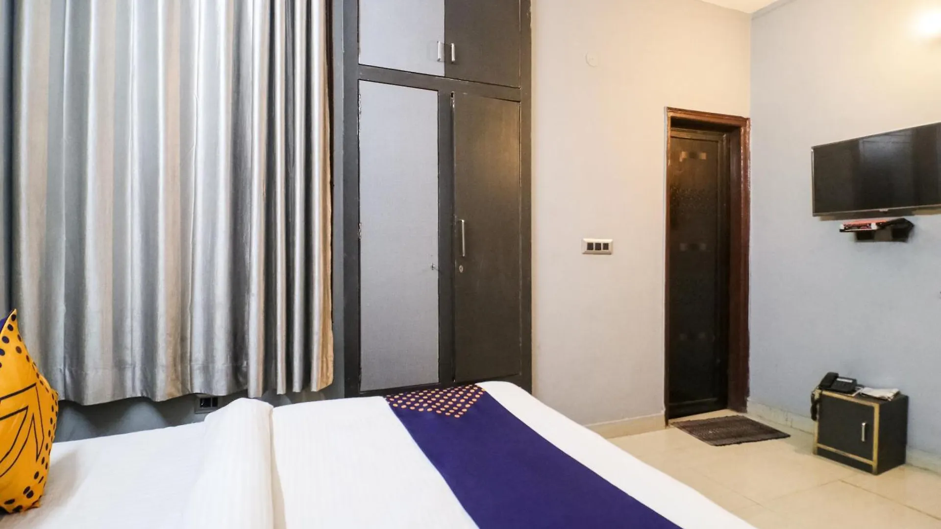 Hotel O Sunrise Guest House Gurgaon