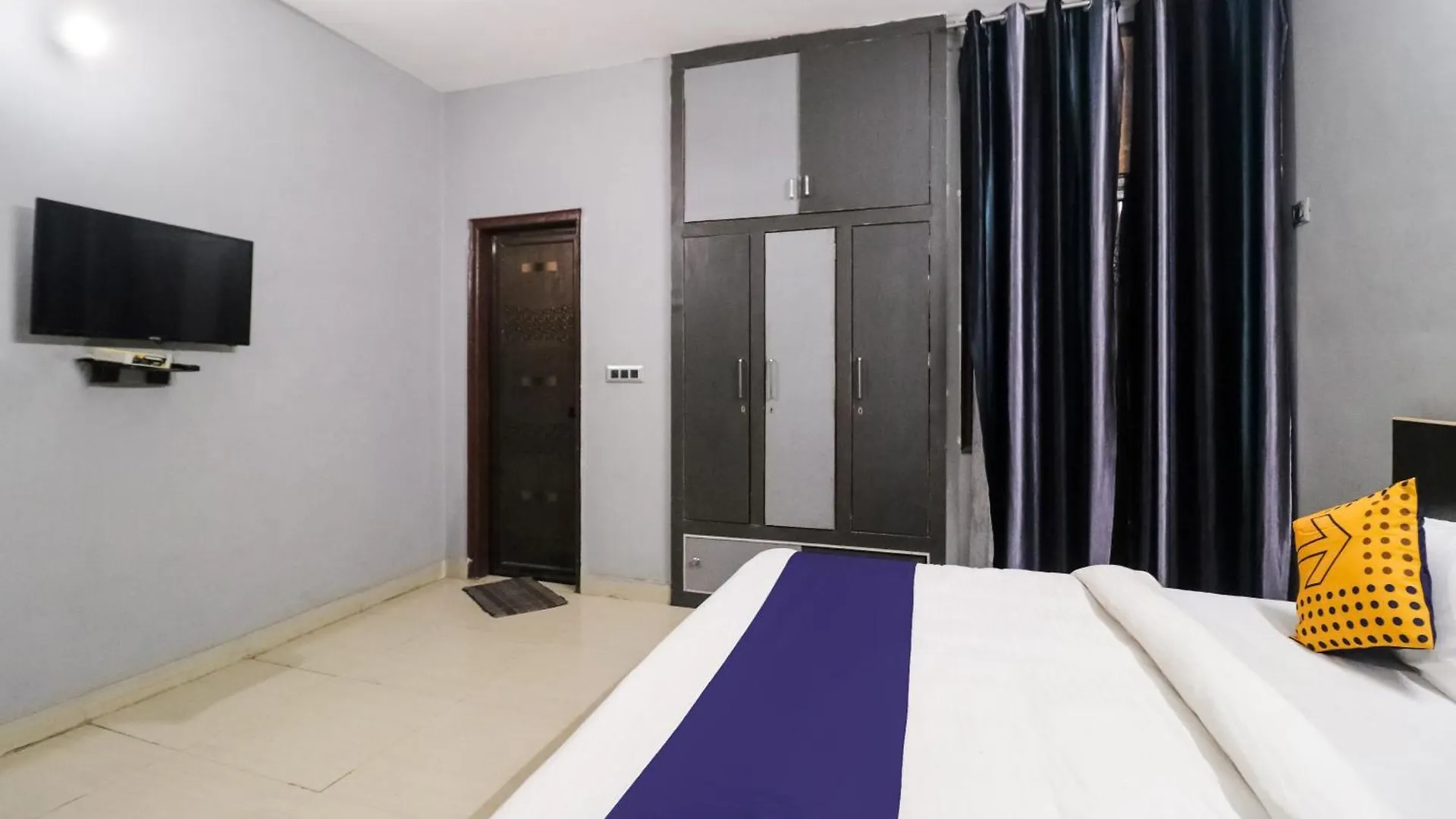 Hotel O Sunrise Guest House Gurgaon India