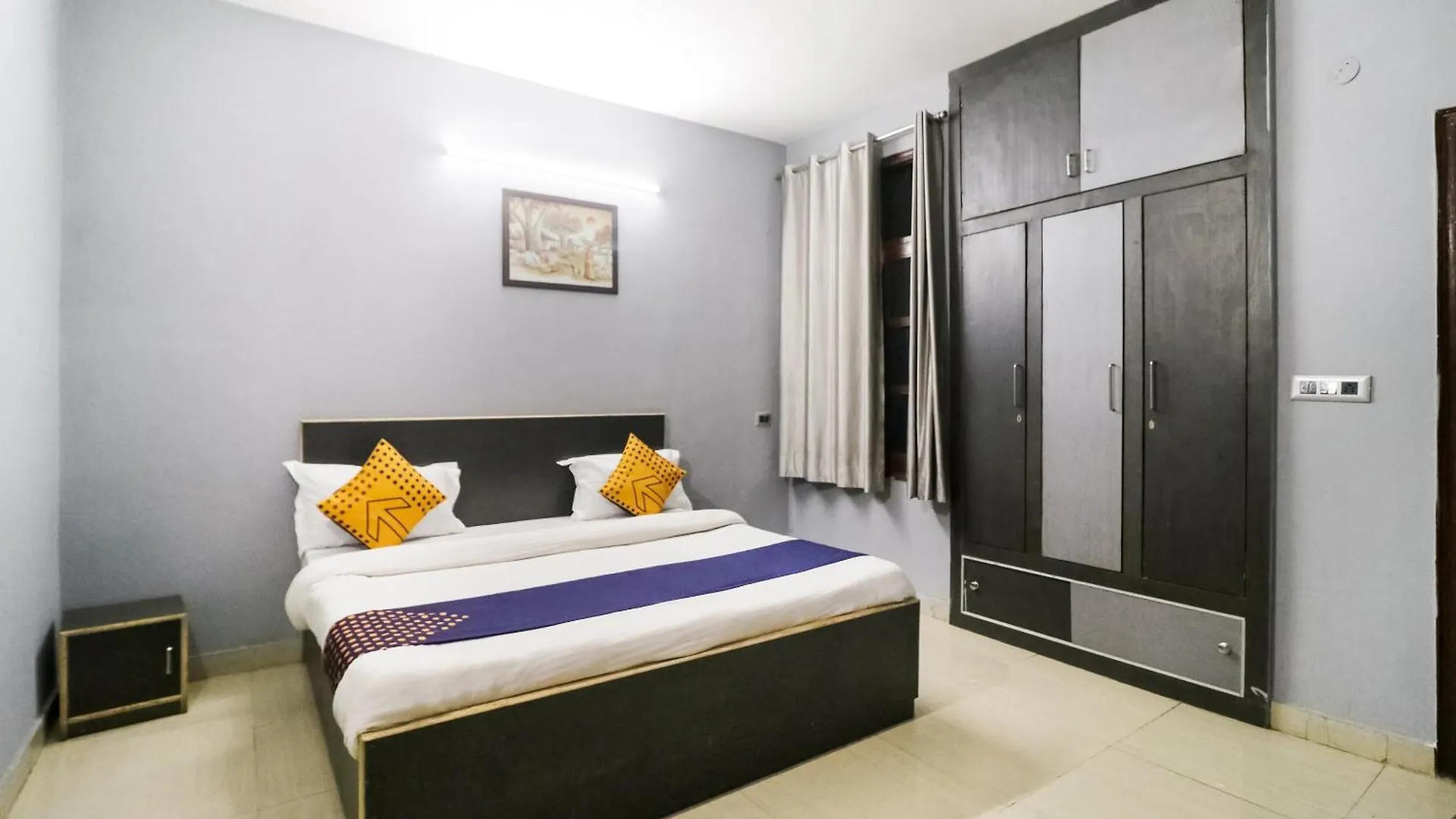 Hotel O Sunrise Guest House Gurgaon